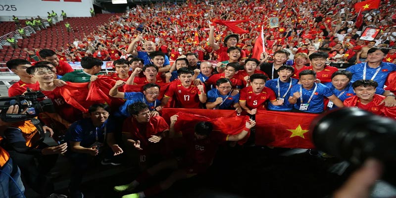 U22 Việt Nam vô địch SEA Games 33: Truyền thông Hàn Quốc tôn vinh dấu ấn Kim Sang-sik sau màn ngược dòng trước Thái Lan 5 U22 Việt Nam lội ngược dòng đánh bại U22 Thái Lan 3-2